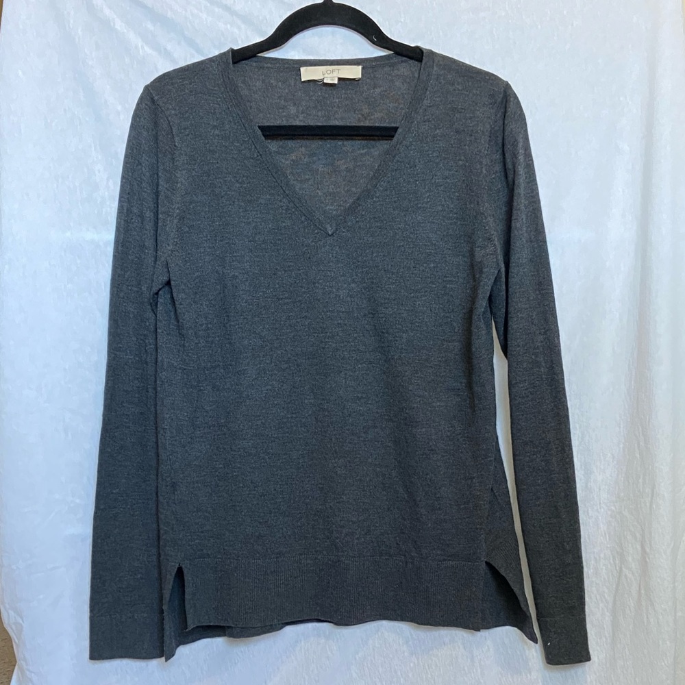 LOFT | 🔥 2 for $30 🔥 charcoal sweater